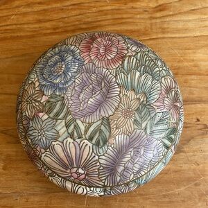 Vintage Frederick Cooper stamped (171) trinket bowl with lid
